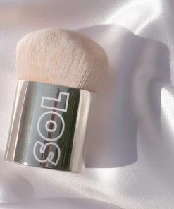 SOL Body Rounded Kabuki Brush